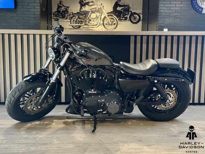 HARLEY-DAVIDSON SPORTSTER FORTY-EIGHT 1200 4