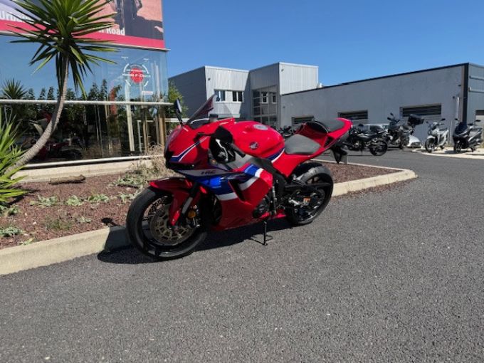 HONDA CBR600RR ABS 4