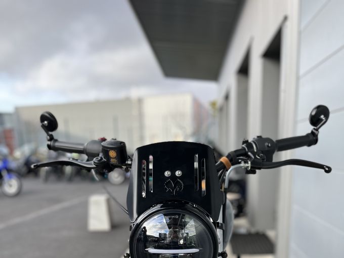 ROYAL ENFIELD HNTR 350 4