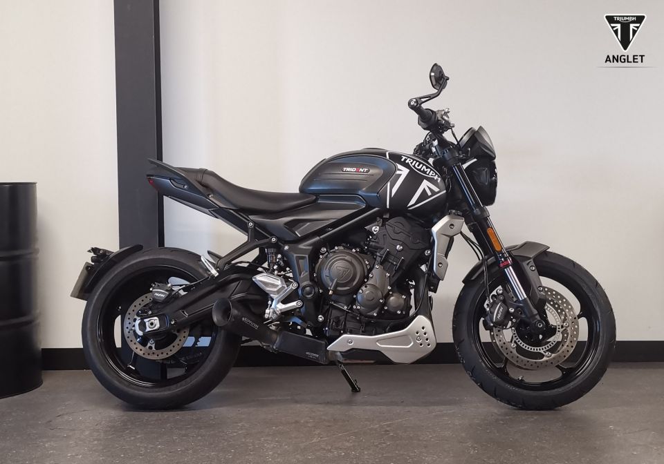 TRIUMPH TRIDENT 660 4