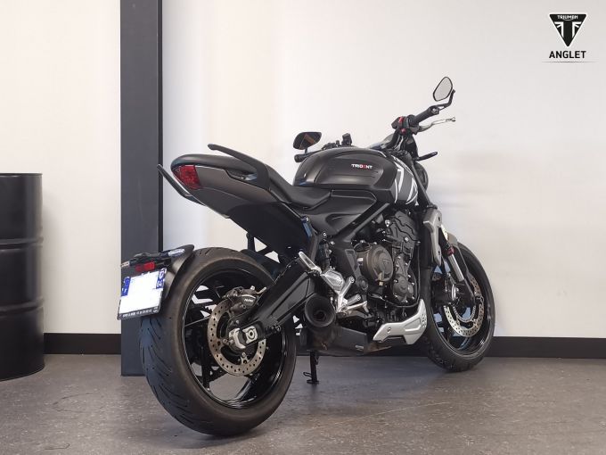 TRIUMPH TRIDENT 660 4