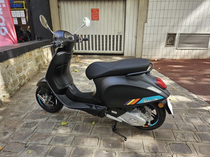 VESPA PRIMAVERA 125 4