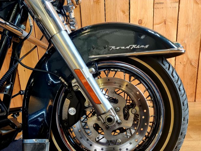 HARLEY-DAVIDSON TOURING ROAD KING 1690 CLASSIC 4