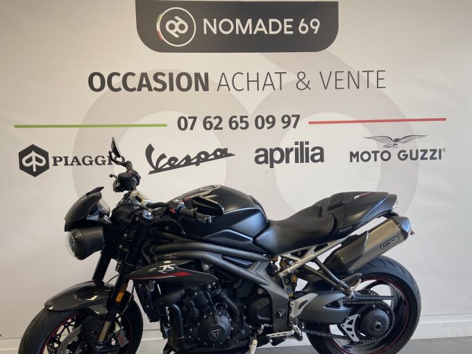 TRIUMPH SPEED TRIPLE 1050 RS 4