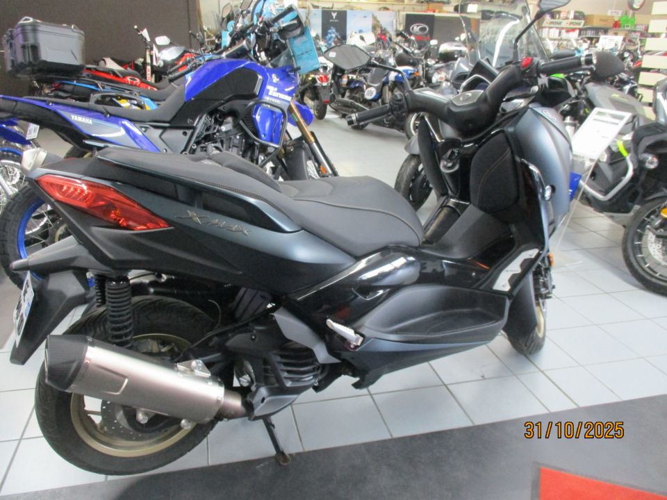 YAMAHA XMAX 125 TECH MAX 4