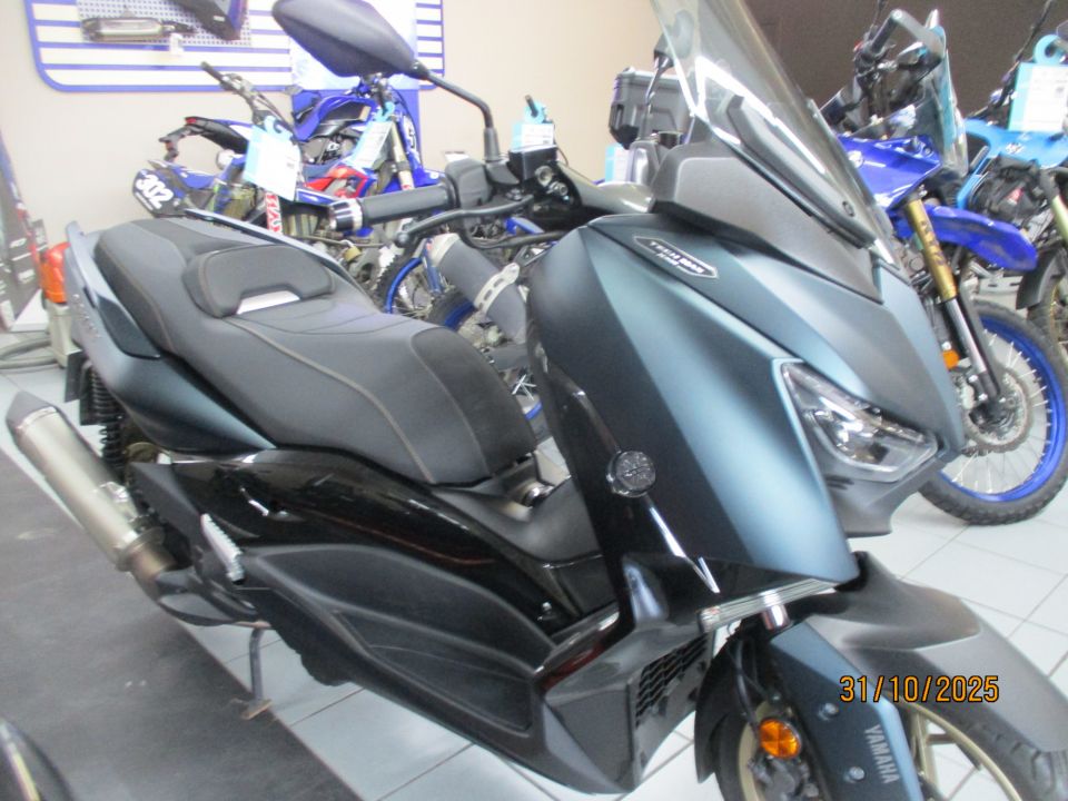 YAMAHA XMAX 125 TECH MAX 4