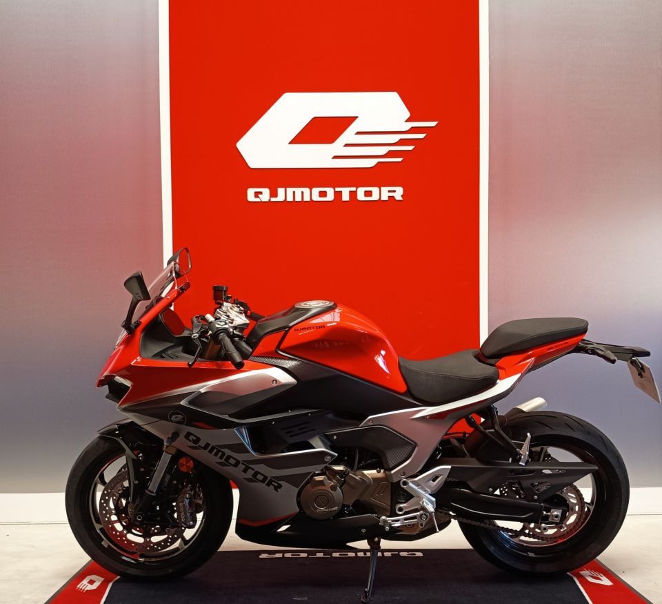 QJ MOTOR SRK 600 RS 4