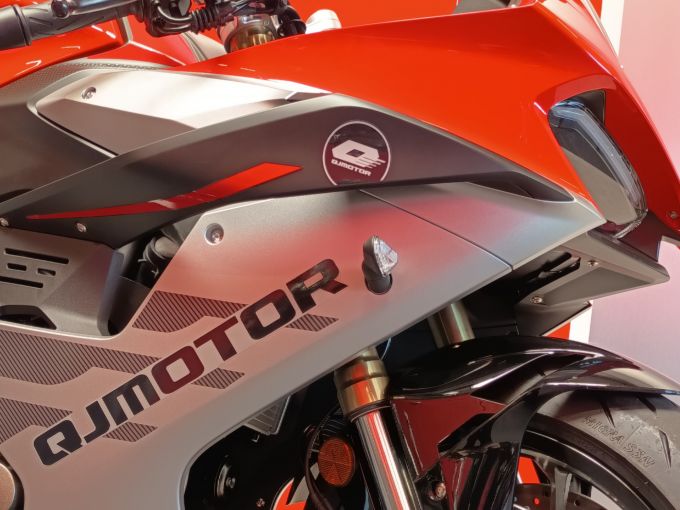 QJ MOTOR SRK 600 RS 4