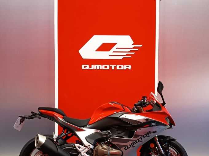 QJ MOTOR SRK 600 RS 4