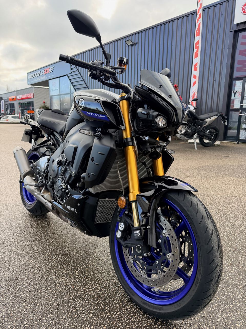 YAMAHA MT-10 SP 4
