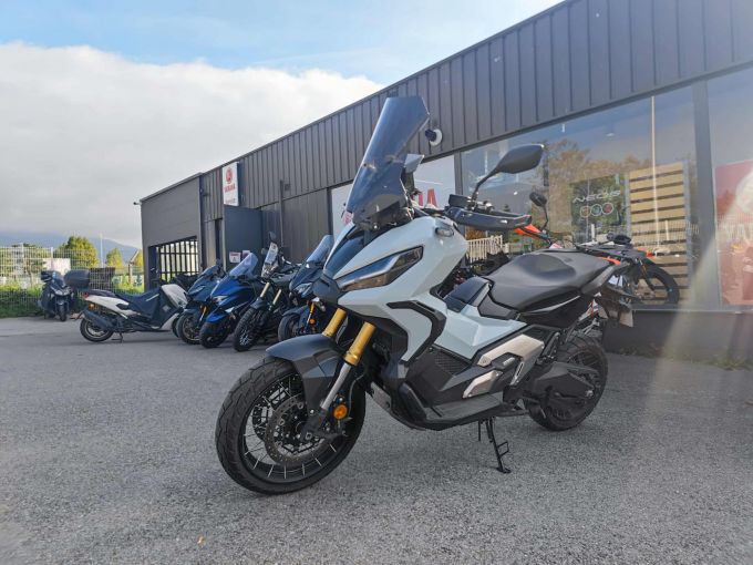 HONDA X-ADV 4