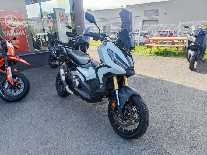 HONDA X-ADV 4