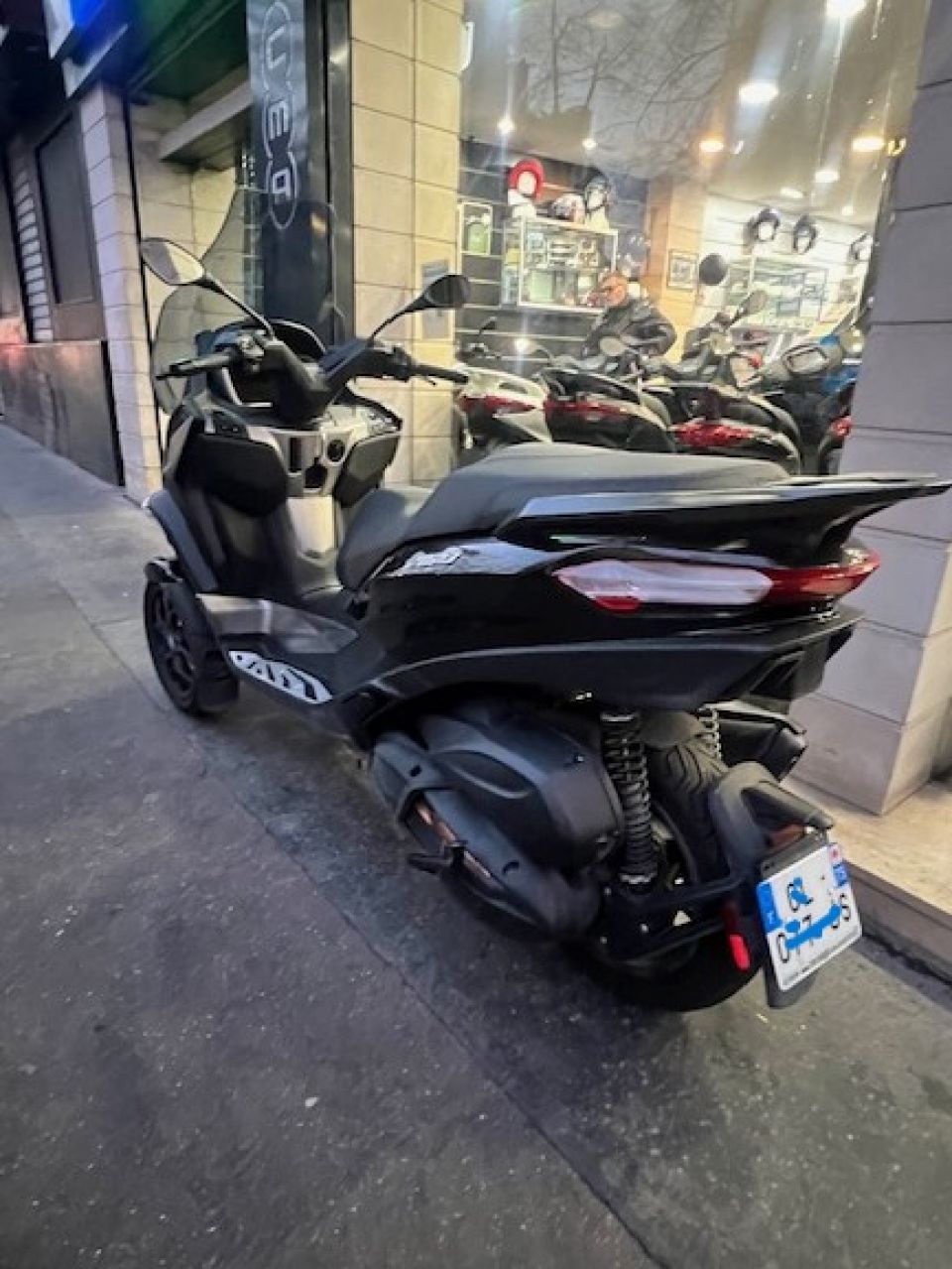 PIAGGIO MP3 530 HPE EXCLUSIVE 4