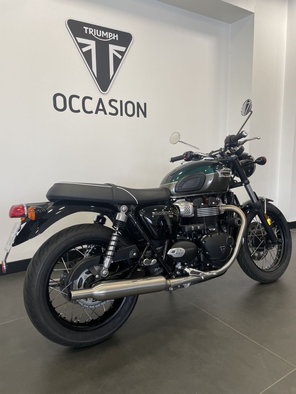 TRIUMPH BONNEVILLE T100 900 4