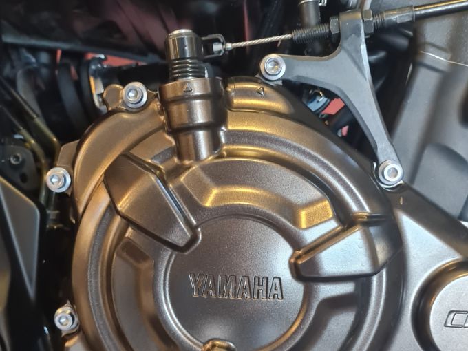 YAMAHA MT-07 4