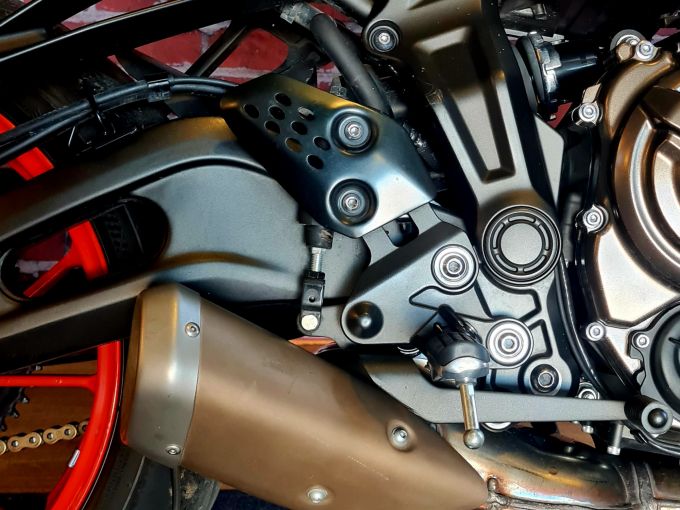YAMAHA MT-07 4