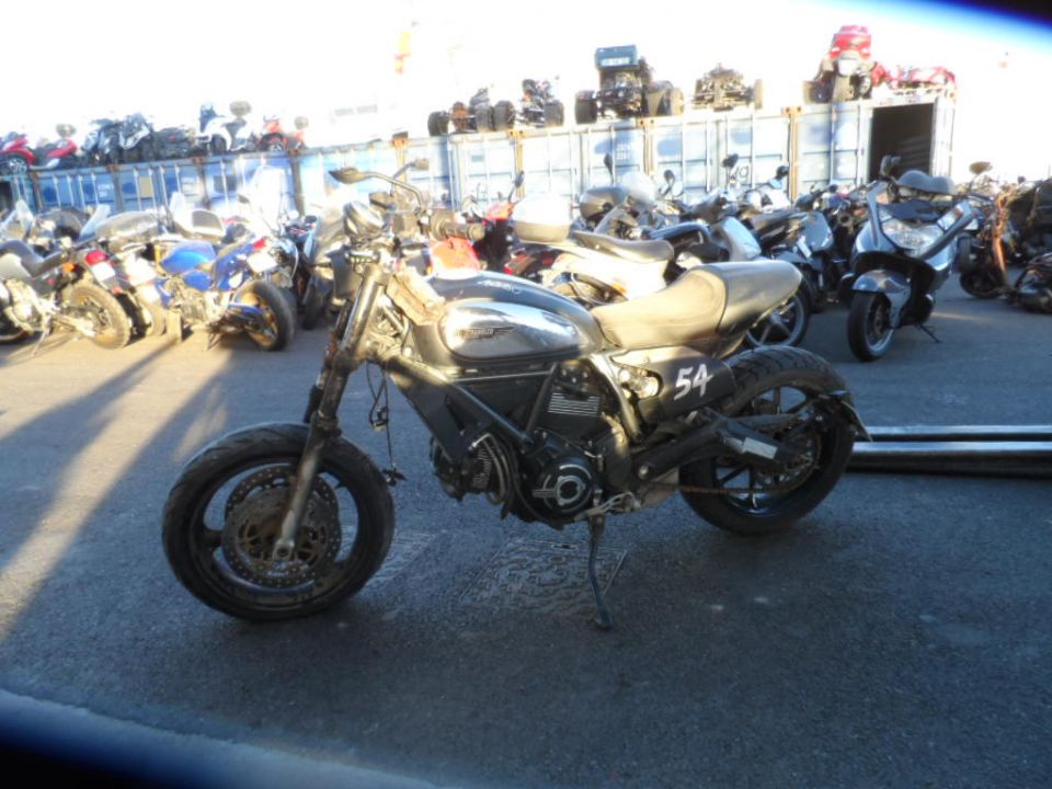 DUCATI SCRAMBLER 4