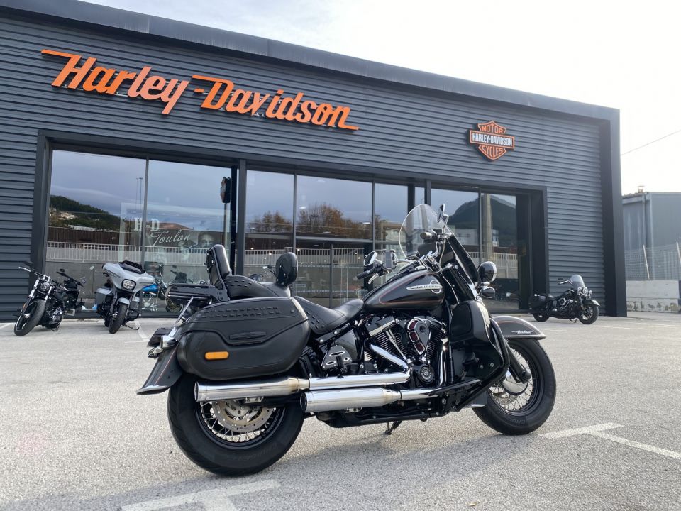 HARLEY-DAVIDSON SOFTAIL HERITAGE 1745 CLASSIC 4