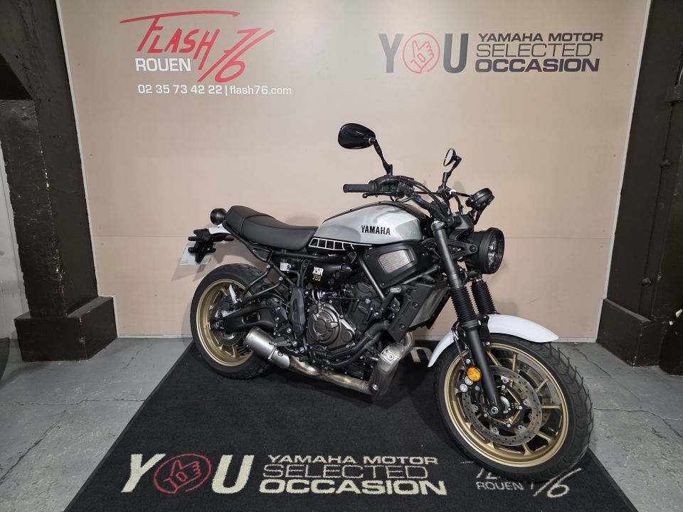 YAMAHA XSR 700 LEGACY 4