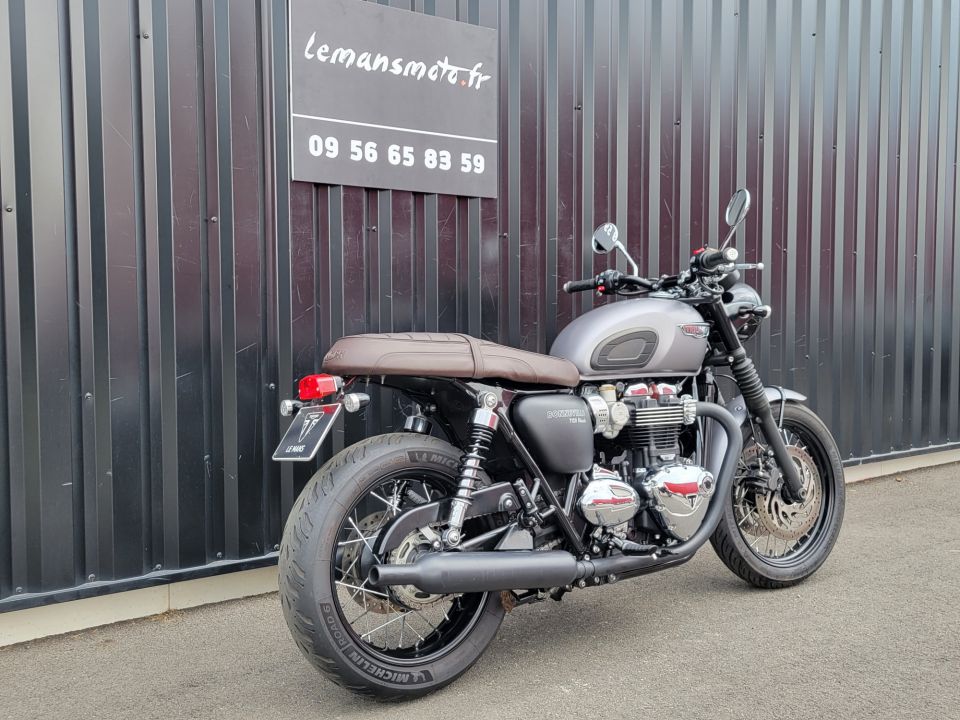 TRIUMPH Bonneville T120 Black 4