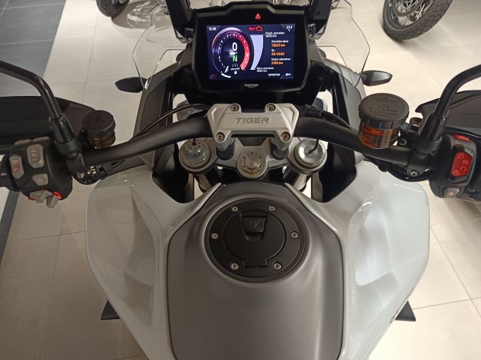 TRIUMPH TIGER 1200 GT PRO 4