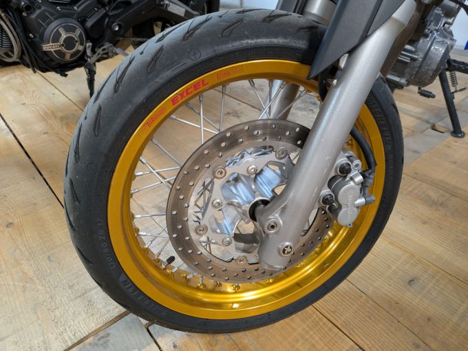 YAMAHA XT 660R 4