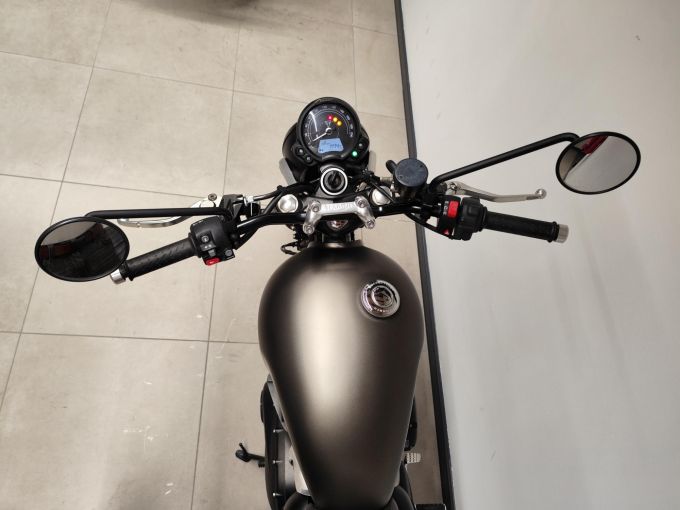 TRIUMPH SPEED TWIN 900 4