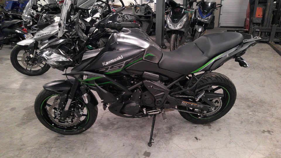 KAWASAKI VERSYS 650 4