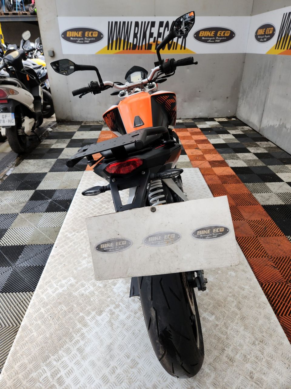 KTM 125 DUKE ABS 4