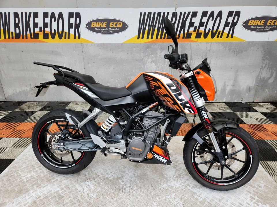 KTM 125 DUKE ABS 4