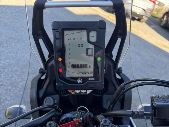 YAMAHA XTZ TENERE 700 4
