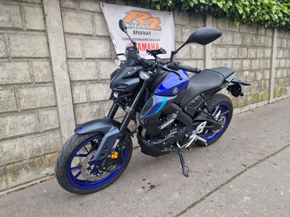 YAMAHA MT-125 ABS 4