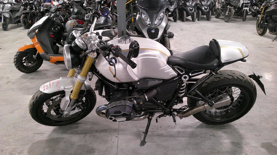 BMW R NineT 4