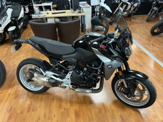 BMW F900R 4