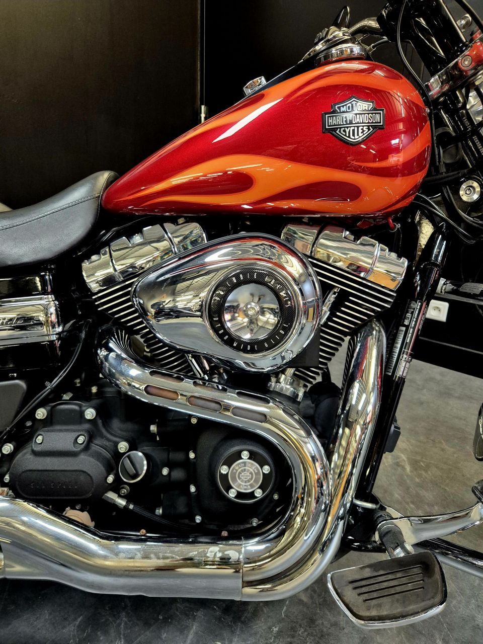HARLEY-DAVIDSON DYNA WIDE GLIDE 1584 4