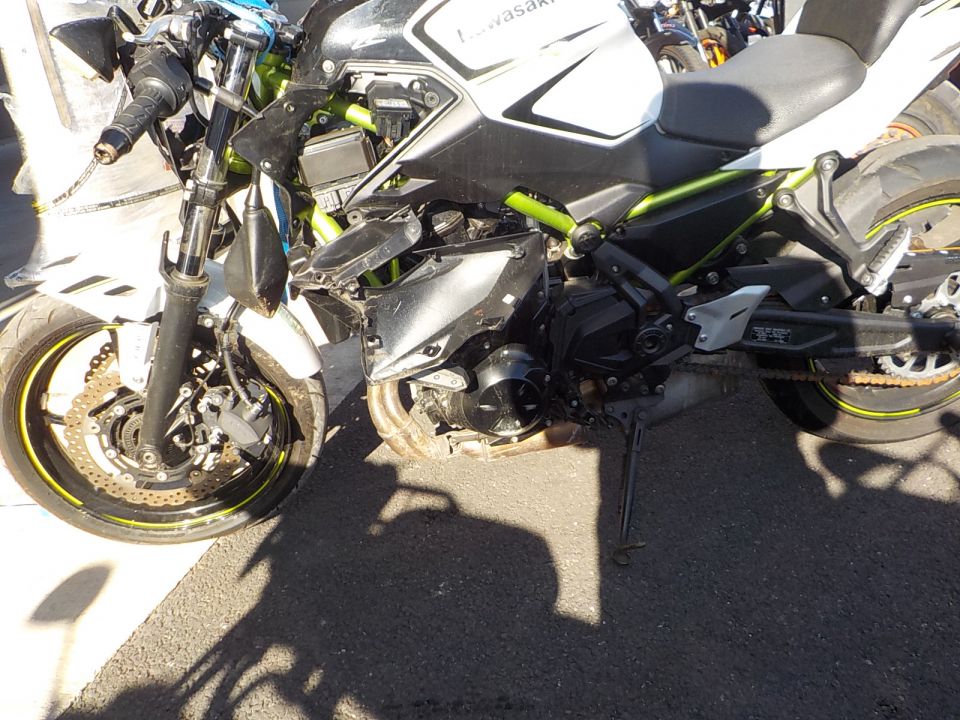 KAWASAKI Z 650 4