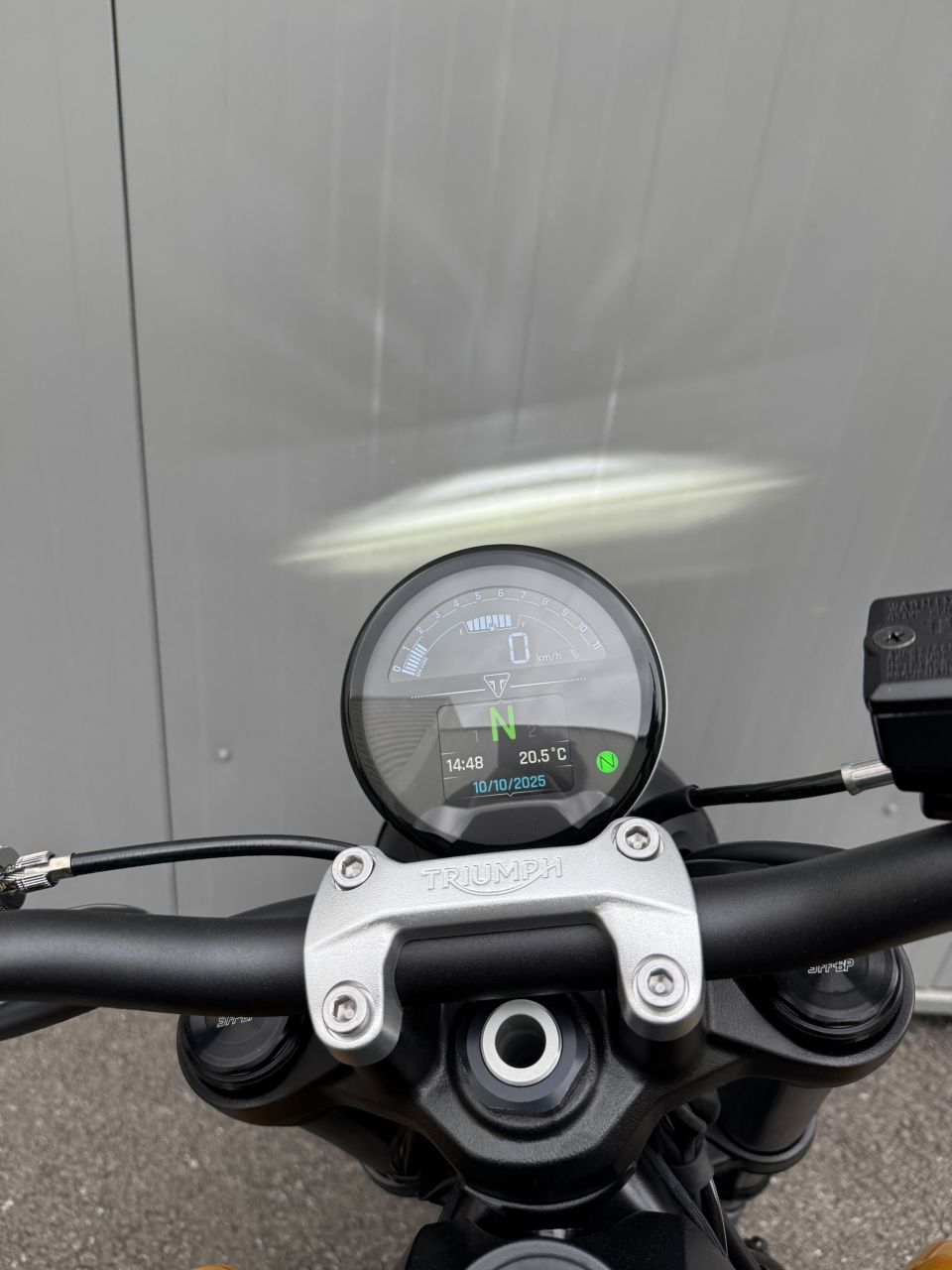 TRIUMPH TRIDENT 660 4