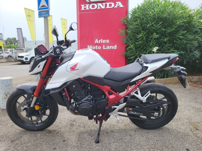 HONDA CB 750 HORNET 4