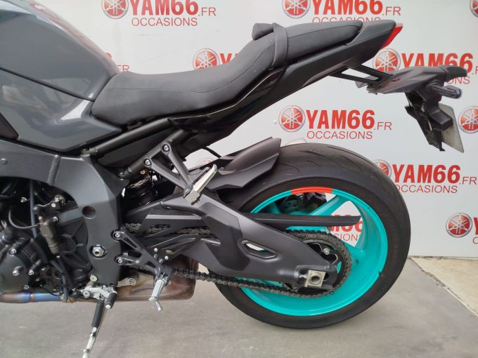 YAMAHA MT-10 4