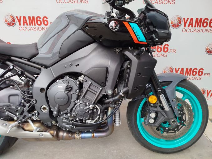 YAMAHA MT-10 4