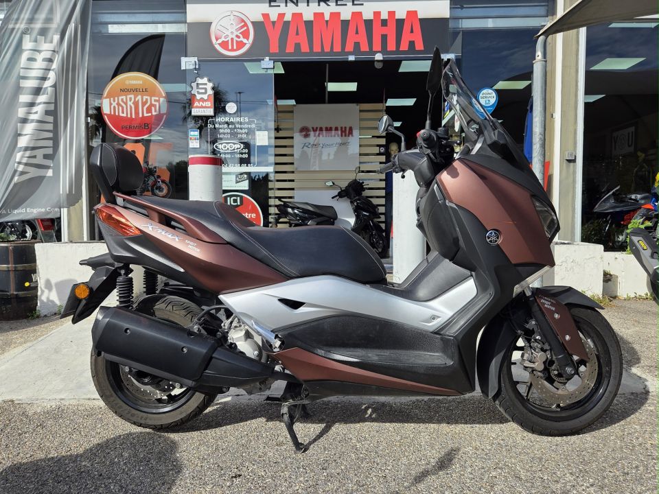 YAMAHA XMAX 300 4