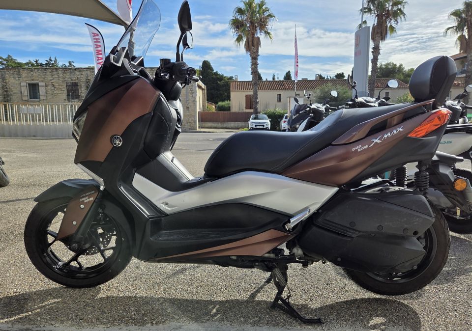 YAMAHA XMAX 300 4