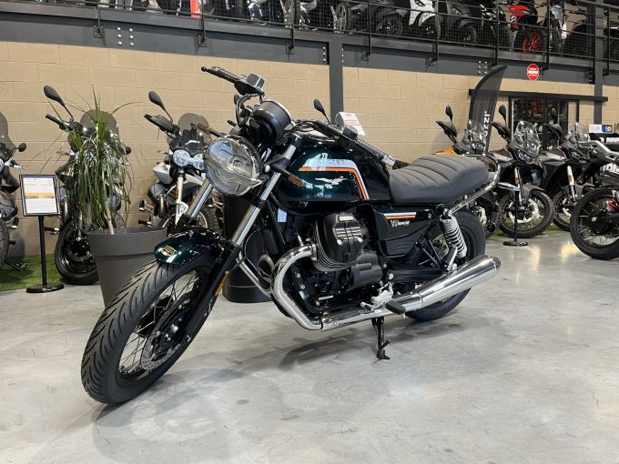MOTO GUZZI V7 SPECIAL 4