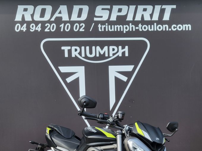 TRIUMPH STREET TRIPLE 765 RS 4