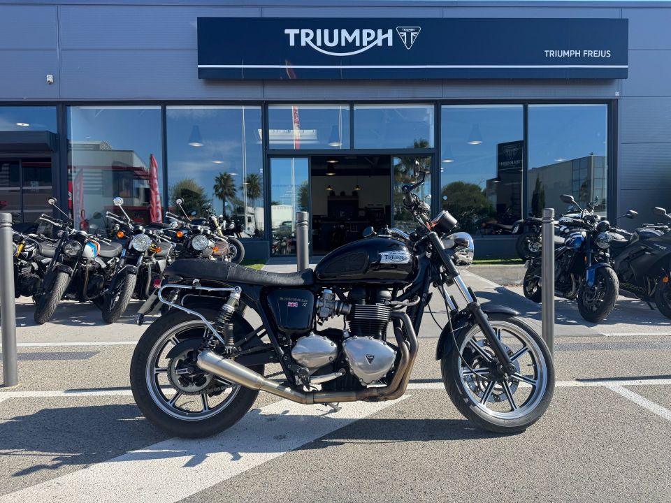 TRIUMPH BONNEVILLE 865 SE 4
