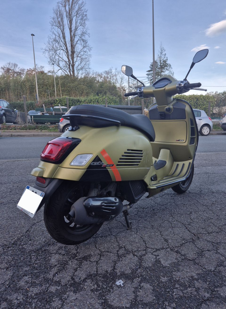 VESPA GTS SUPER SPORT 4