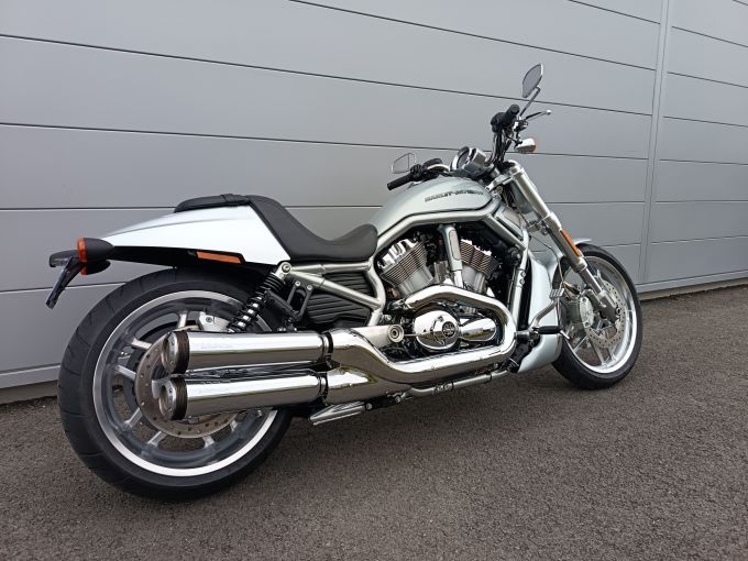 HARLEY-DAVIDSON V-ROD NIGHT ROD 1250 SPECIAL 4