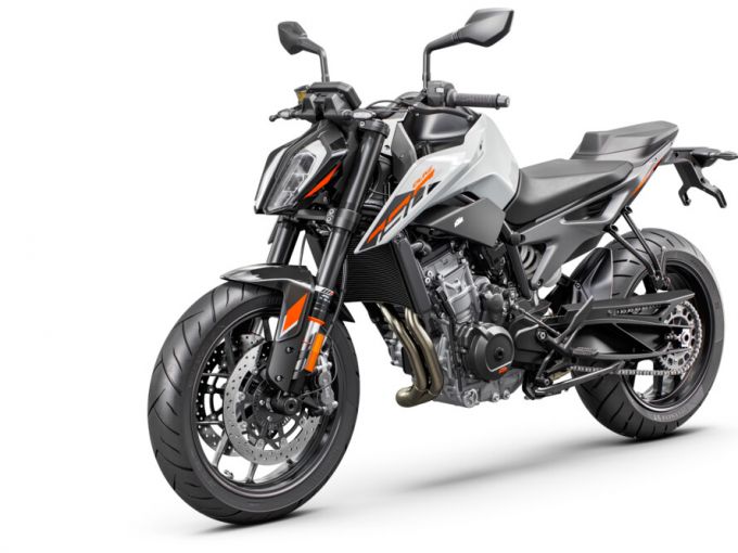 KTM 790 DUKE L 4