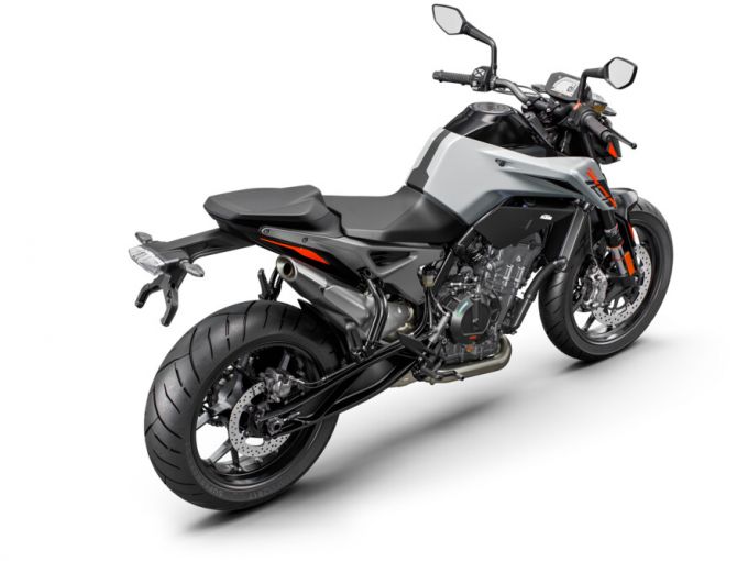 KTM 790 DUKE L 4