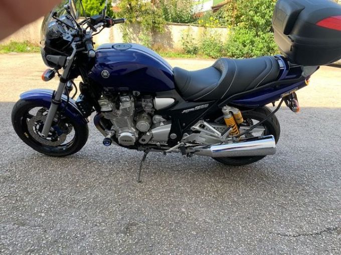 YAMAHA XJR 1300 4